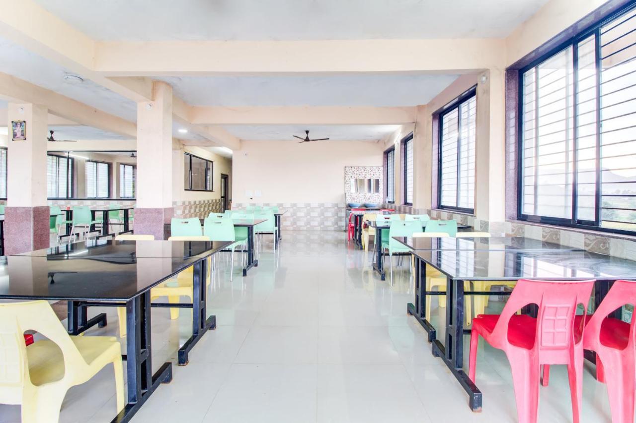 Oyo 48915 Chaitanya Green Park Hotel Vani Exterior foto