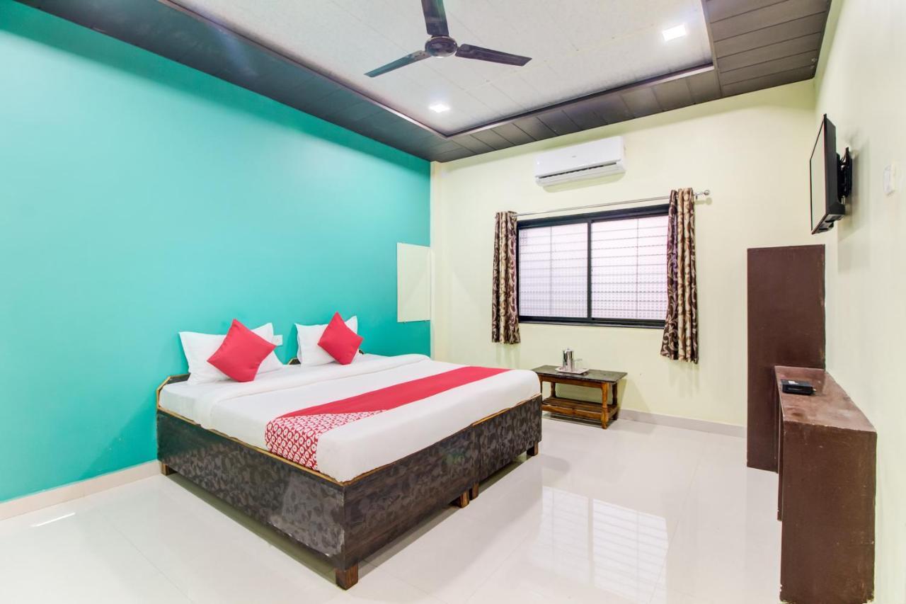 Oyo 48915 Chaitanya Green Park Hotel Vani Exterior foto