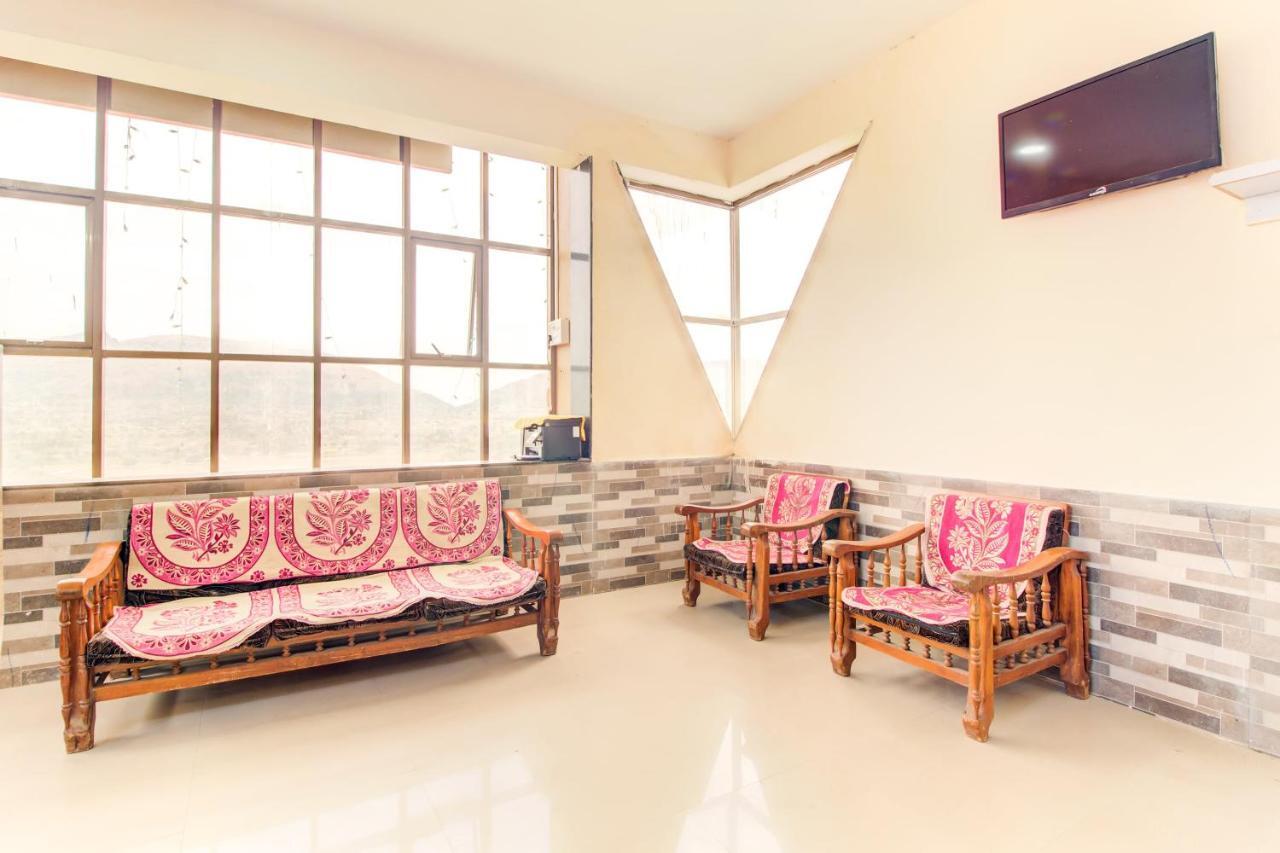Oyo 48915 Chaitanya Green Park Hotel Vani Exterior foto