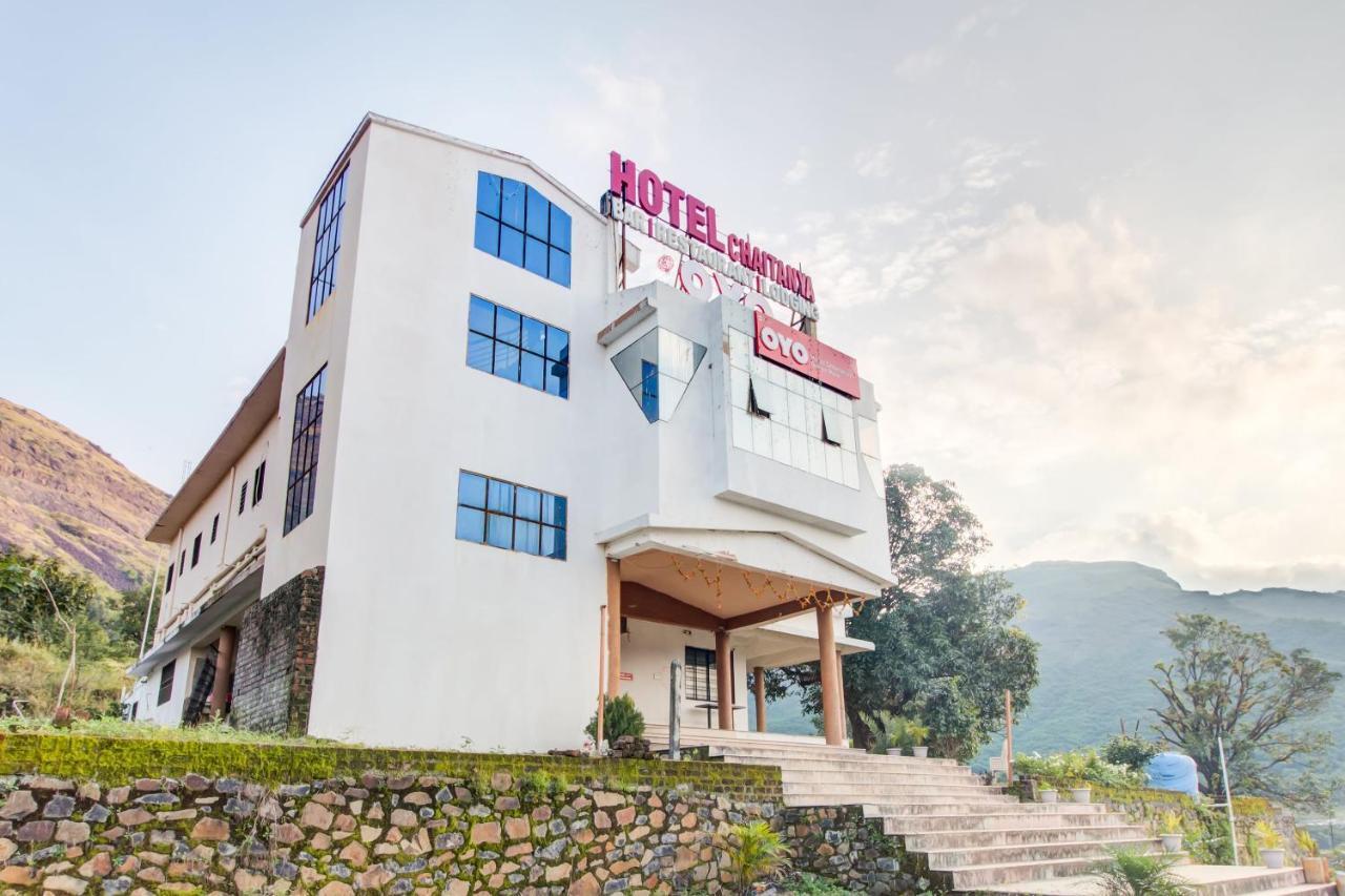 Oyo 48915 Chaitanya Green Park Hotel Vani Exterior foto